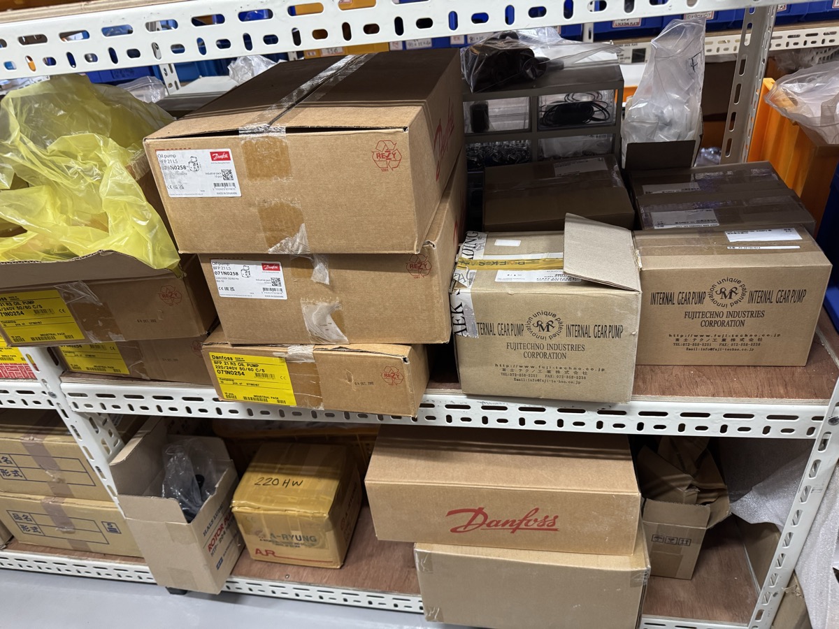수입 부품 재고 - Danfoss SF Gear Pump